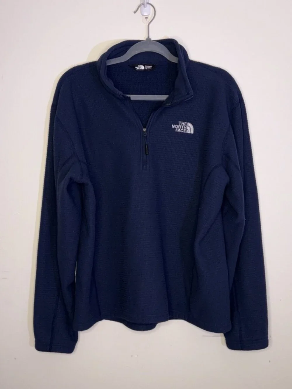 The North Face Men's Navy Quarter-Zip Fleece Pullover size Large